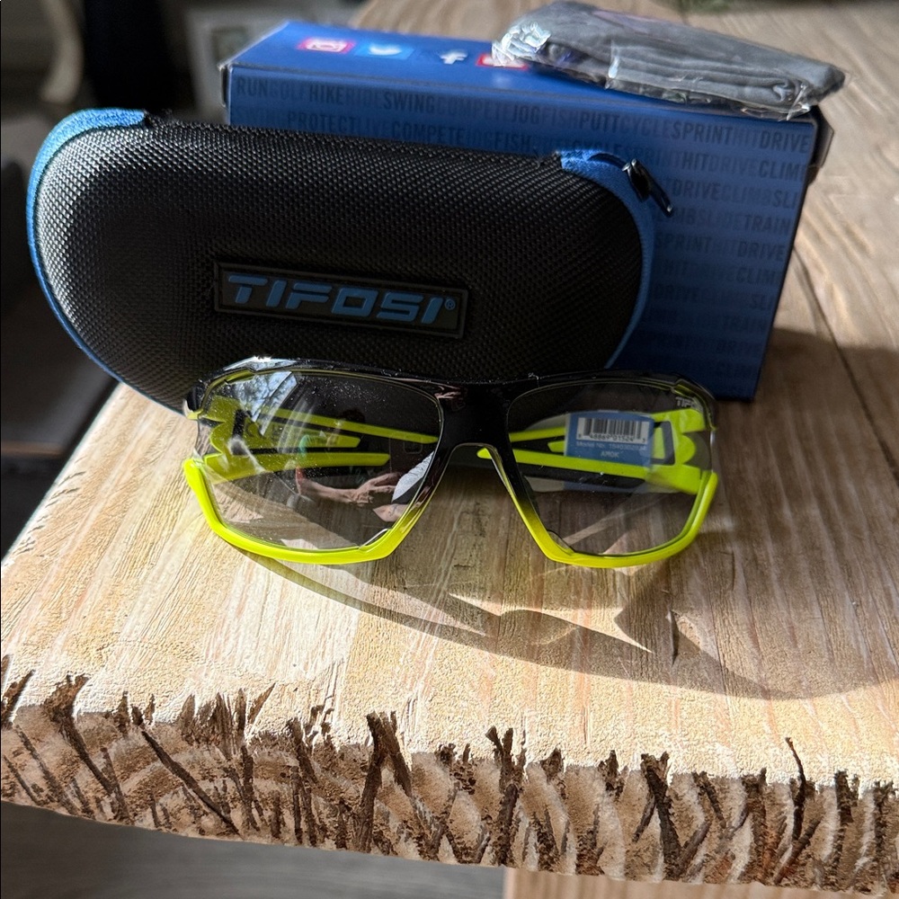 Tifosi Neon Yellow Sports Sunglasses
